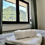 Seasons Апарт-отель