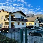 Seasons Апарт-отель