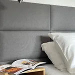 Апарт-отель Seasons 3*