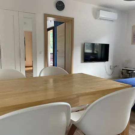 Lägenhetshotell Seasons 3*